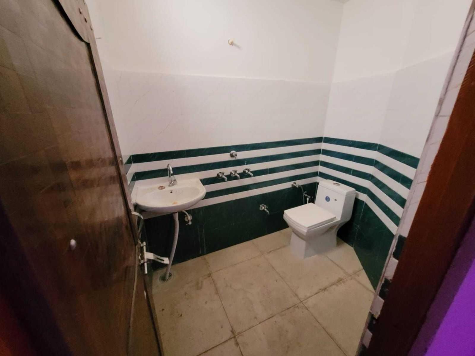 Oyo Hotel Hastinapur Palace Мирут Екстериор снимка